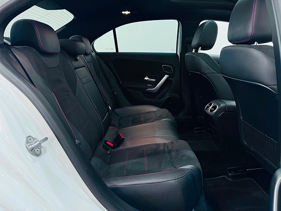 Mercedes-Benz A250 8 of 26