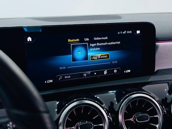 Mercedes-Benz A250 17 of 26