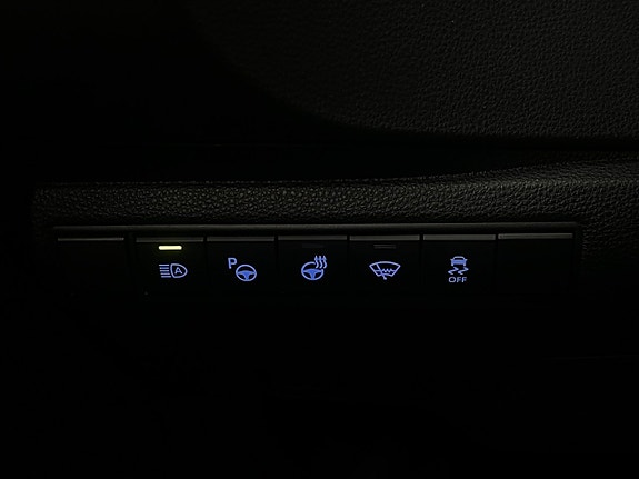 Toyota Corolla 15 of 29