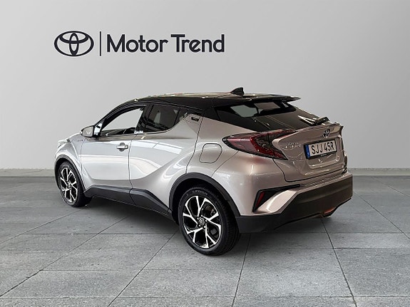 Toyota C-HR 2 of 13