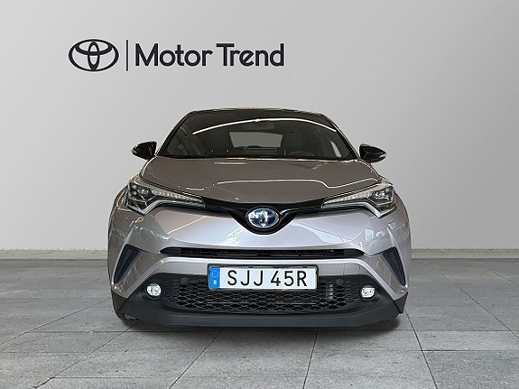 Toyota C-HR 5 of 13