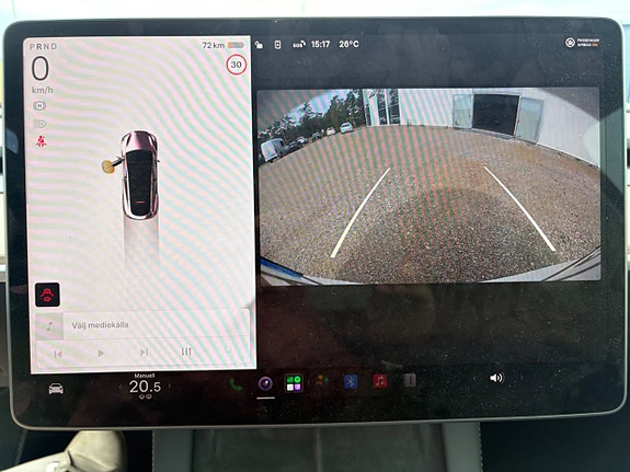Tesla Model Y 10 of 12