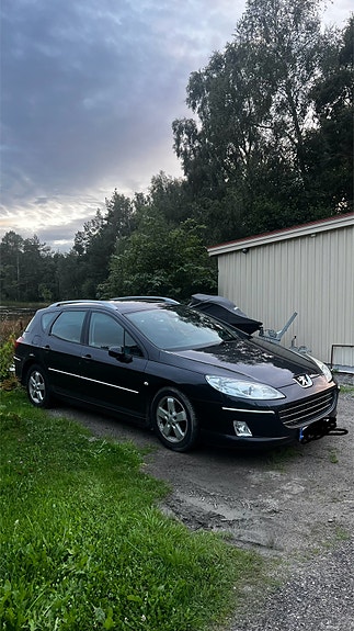Peugeot 407 2 of 7