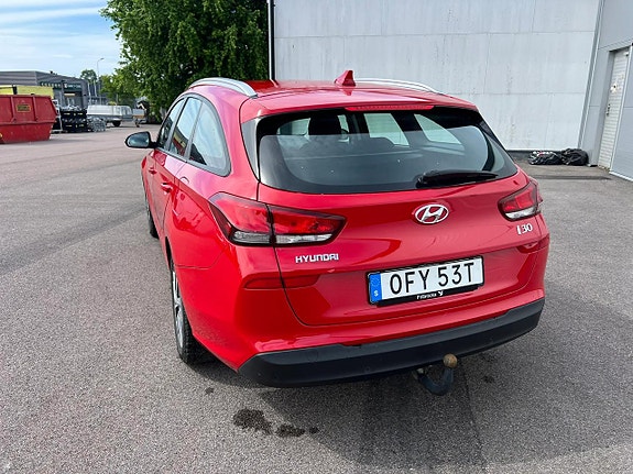 Hyundai i30 3 of 5