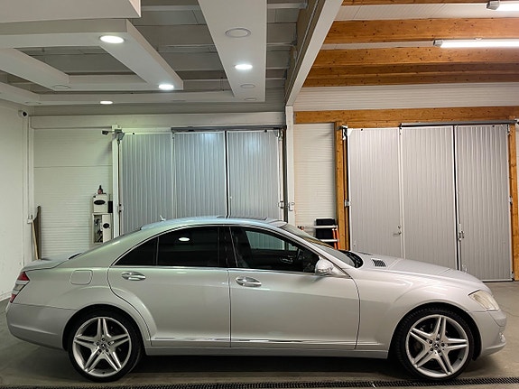 Mercedes-Benz S350 12 of 12