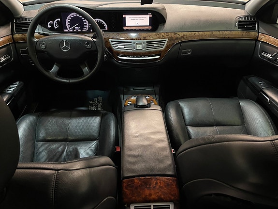 Mercedes-Benz S350 8 of 12