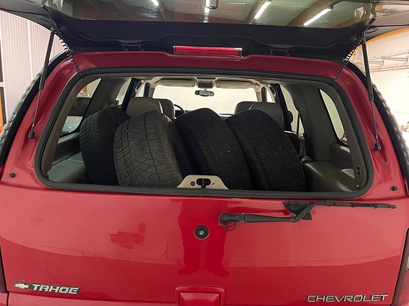 Chevrolet Tahoe 14 of 17