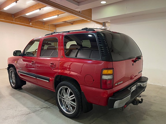 Chevrolet Tahoe 12 of 17