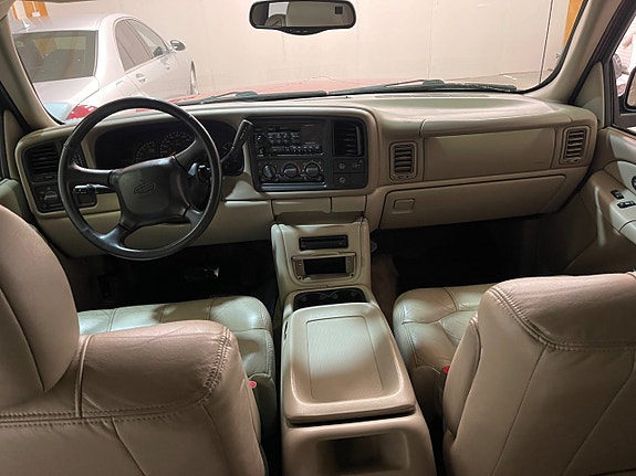 Chevrolet Tahoe 9 of 17