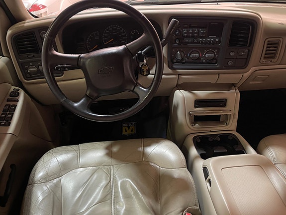 Chevrolet Tahoe 10 of 17