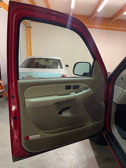 Chevrolet Tahoe 5 of 17