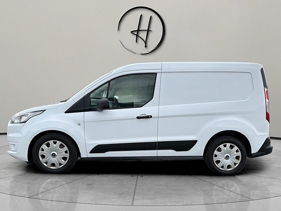 Ford Transit Connect 6 of 21