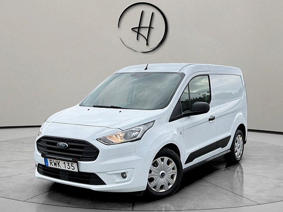Ford Transit Connect 2 of 21