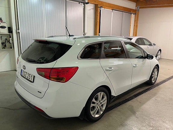 Kia Ceed 13 of 16