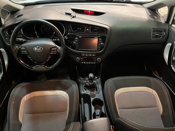 Kia Ceed 8 of 16
