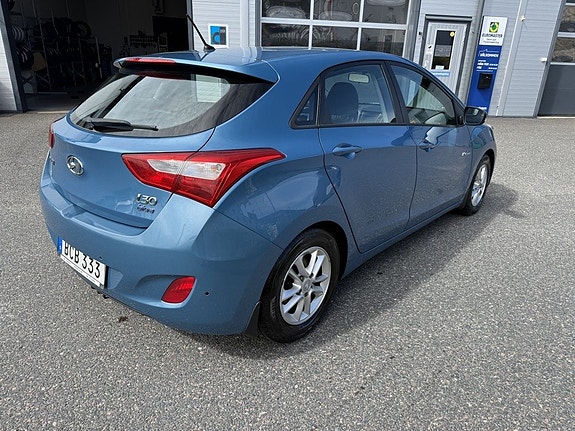 Hyundai i30 6 of 15