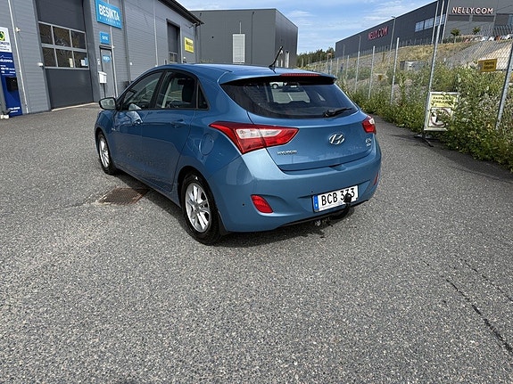 Hyundai i30 3 of 15