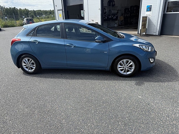 Hyundai i30 7 of 15