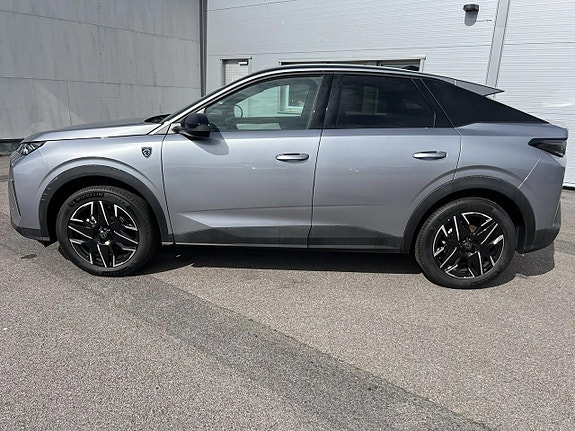 Peugeot 3008 2 of 8
