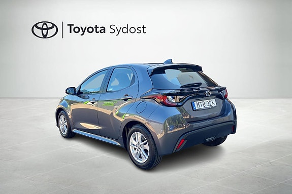 Toyota Yaris 27 of 30