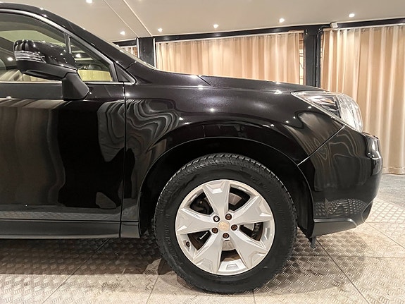 Subaru Forester 5 of 18