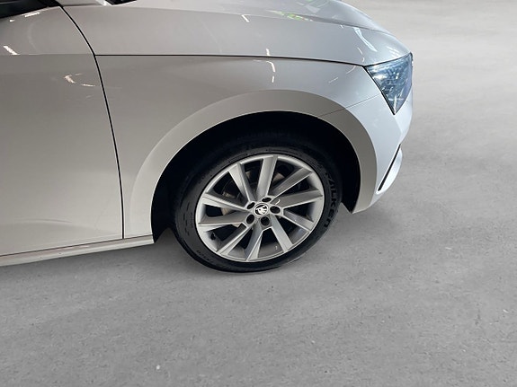 Skoda Scala 8 of 23