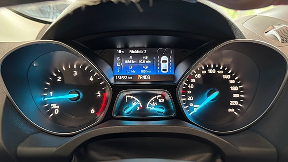 Ford Kuga 12 of 15