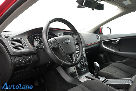 Volvo V40 15 of 29