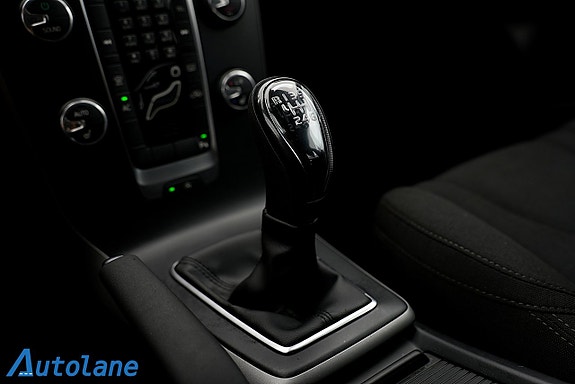 Volvo V40 25 of 29