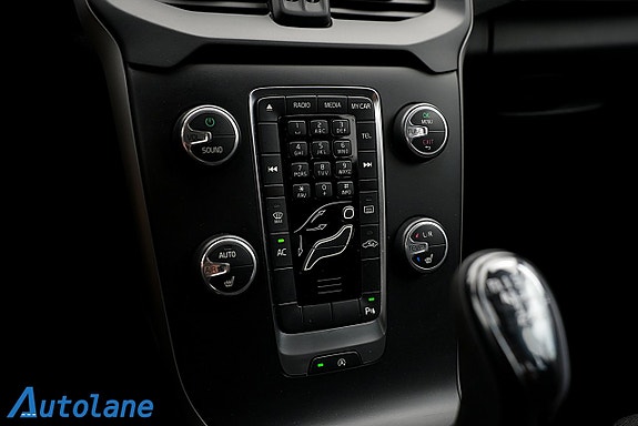 Volvo V40 26 of 29