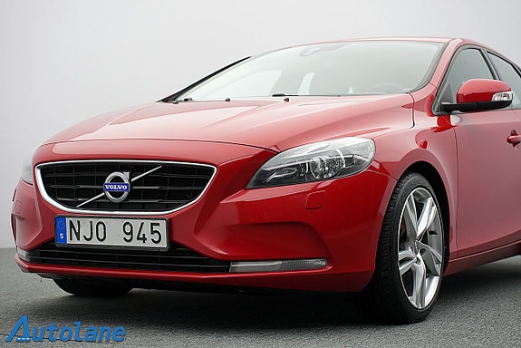 Volvo V40 11 of 29