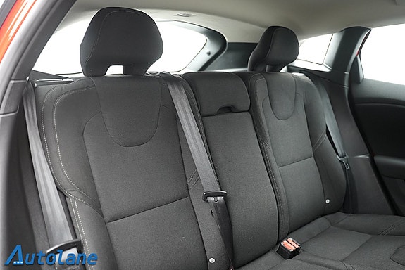 Volvo V40 19 of 29