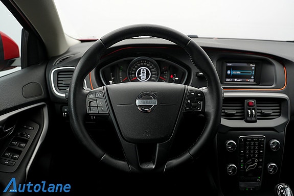 Volvo V40 22 of 29