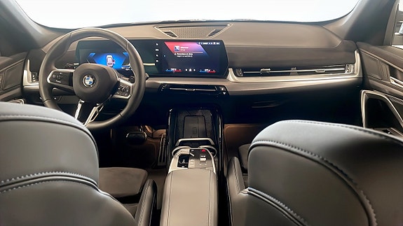 BMW X1 4 of 9