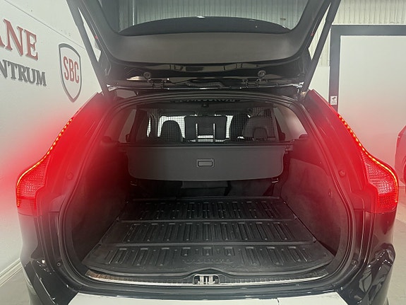 Volvo XC60 11 of 11