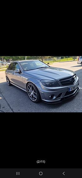 Mercedes-Benz C63 2 of 7