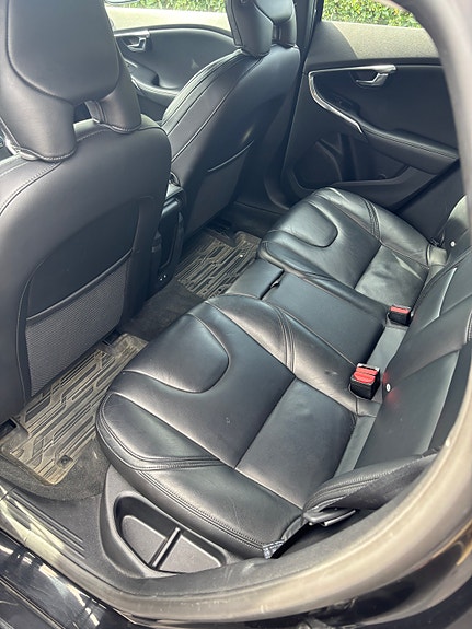 Volvo V40 9 of 10