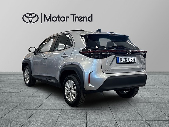 Toyota Yaris Cross 2 of 13