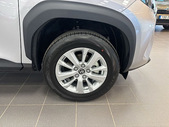 Toyota Yaris Cross 12 of 13