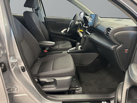 Toyota Yaris Cross 7 of 13