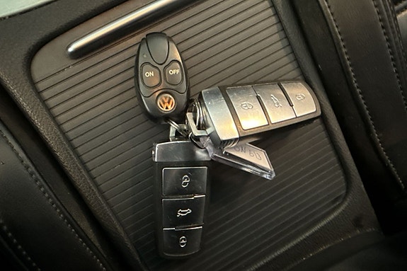 Volkswagen Passat Alltrack 14 of 15