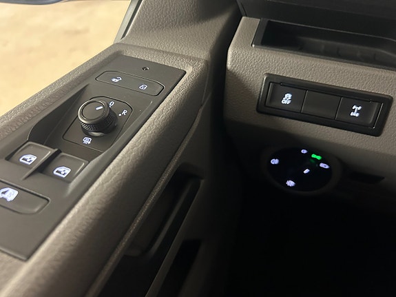 Volkswagen Transporter 15 of 27
