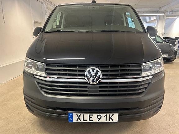 Volkswagen Transporter 3 of 27