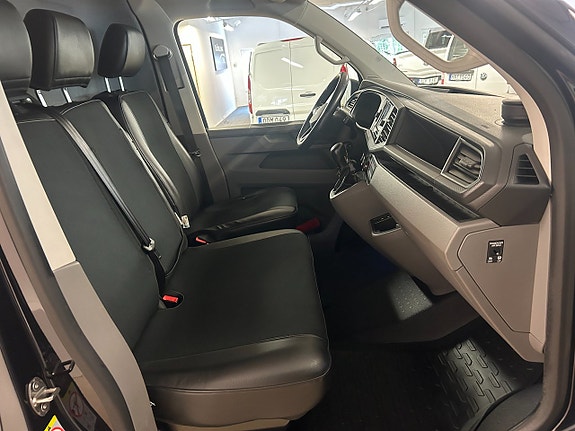 Volkswagen Transporter 9 of 27