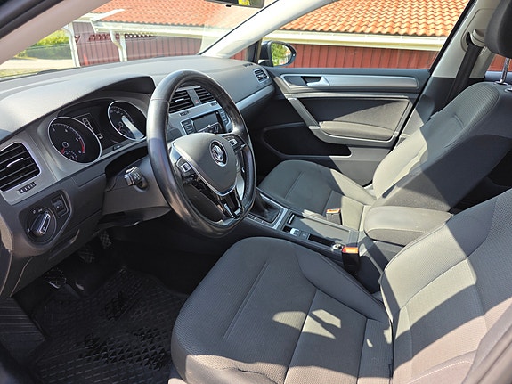 Volkswagen Golf VII 8 of 14