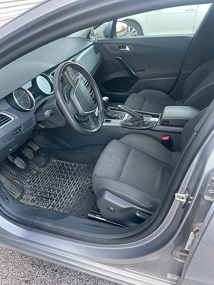 Peugeot 508 2 of 3