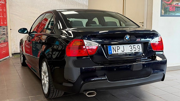 BMW 320d 7 of 17