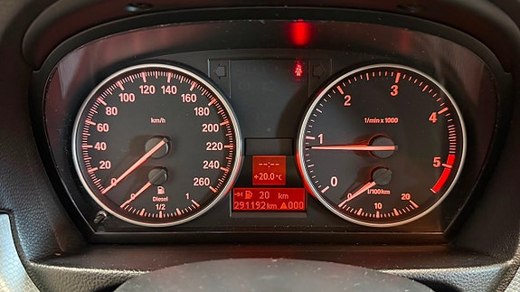 BMW 320d 16 of 17
