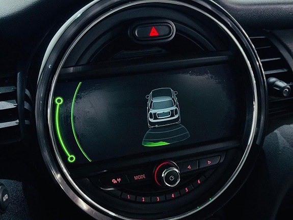 MINI Cooper 15 of 20