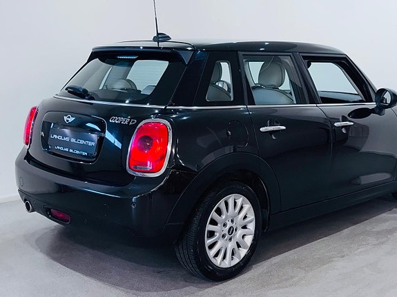 MINI Cooper 19 of 20